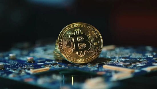 币安移动端交易界面